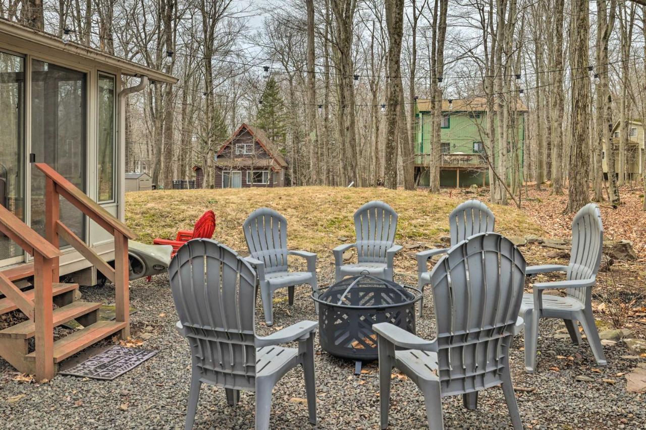 Poconos Vacation Home Walk To Locust Lake! Pocono Lake Extérieur photo